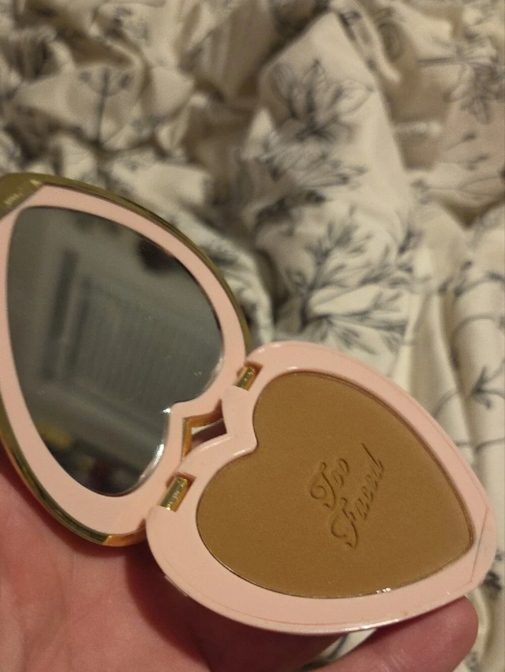 Too Faced Born This Way Setting Powder - Soft Blur In Deep